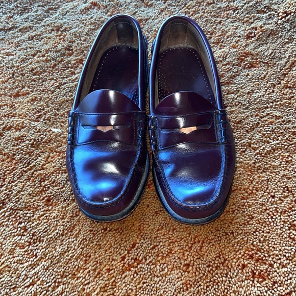 L.L. BEAN LEATHER PENNY LOAFERS - Picture 2 of 4